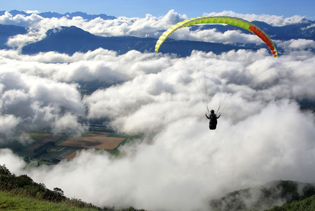 Stage de parapente Cross niv.2 proche d'Annecy en vol